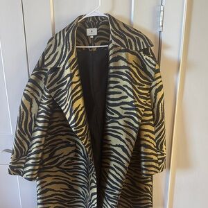 Tuckernuck Women’s Overcoat Zebra Print XXL